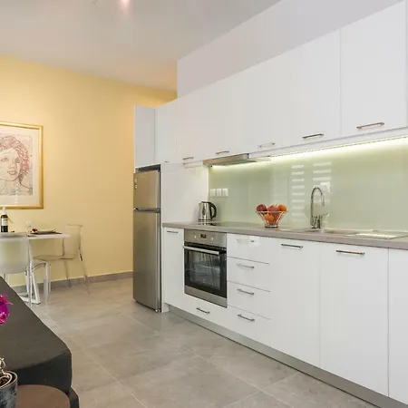 Citrine Luxury Apartment